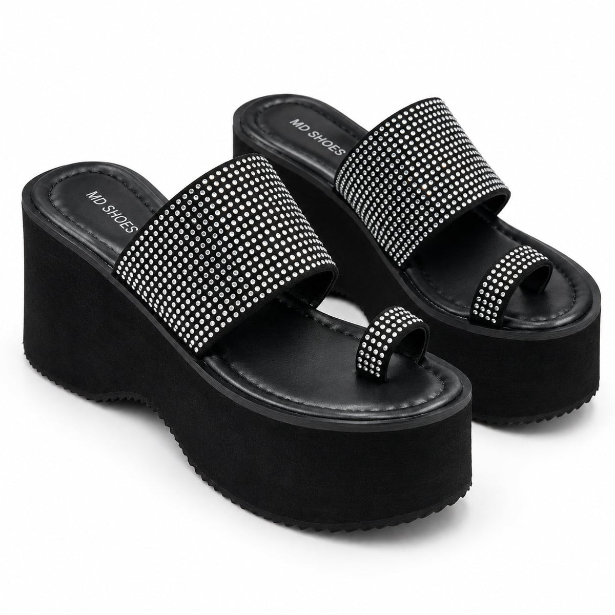 Sandalia Plataforma Anillo Glam color Negro - par tres cuartos