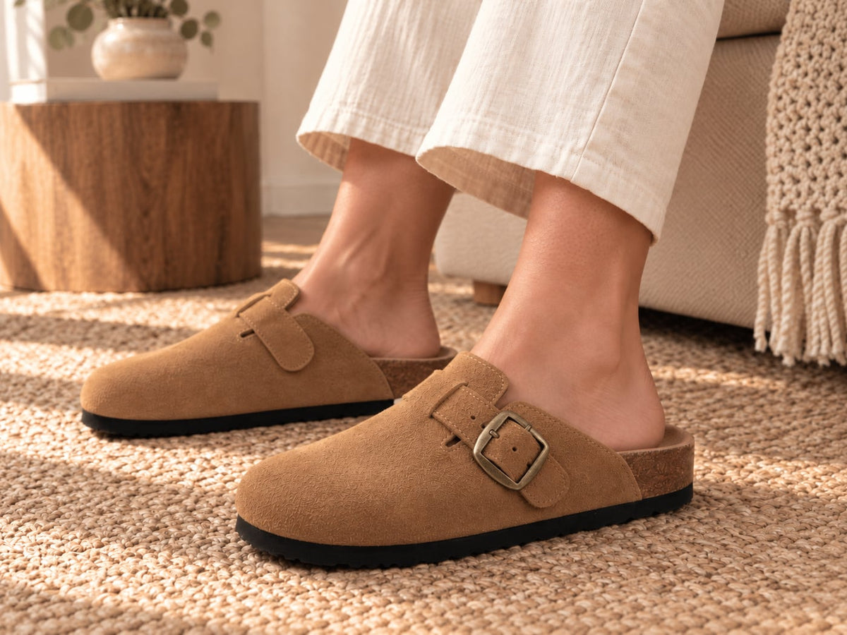 Zueco Corcho Hebilla Dorada color Camel - puesta