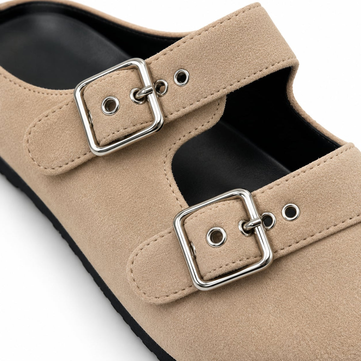 Zueco Mule Doble Hebilla color Beige - detalle de hebillas